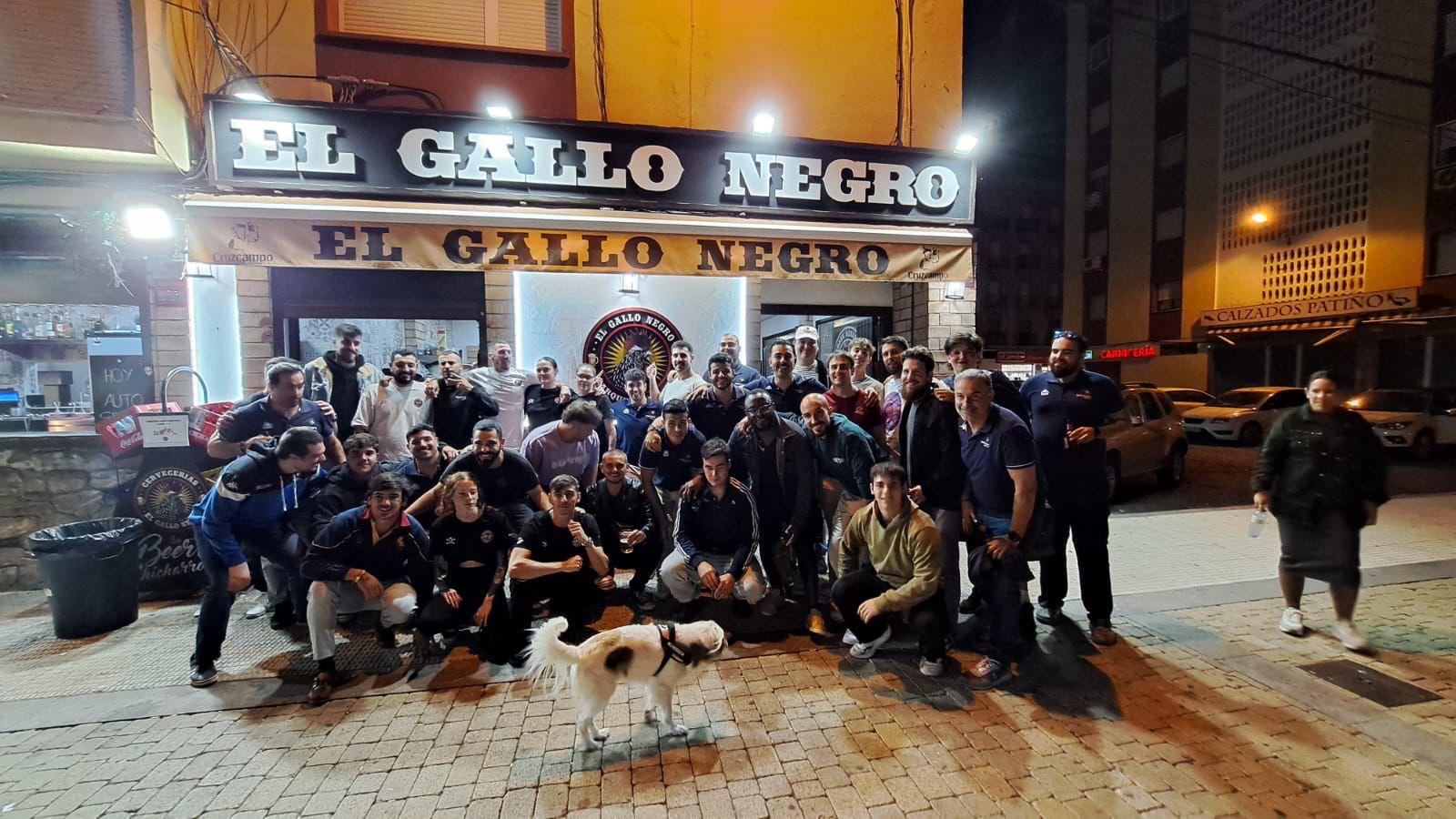 Momento memorable en El Gallo Negro